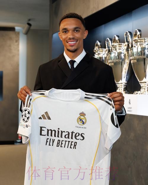 马卡:皇马审视右后卫补强 可能尝试冬窗签阿诺德 马卡:皇马审视右后卫补强 可能尝试冬窗签阿诺德